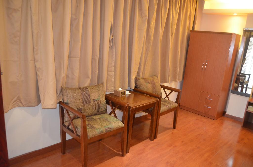 Good Luck Hotel Yangon Ngoại thất bức ảnh