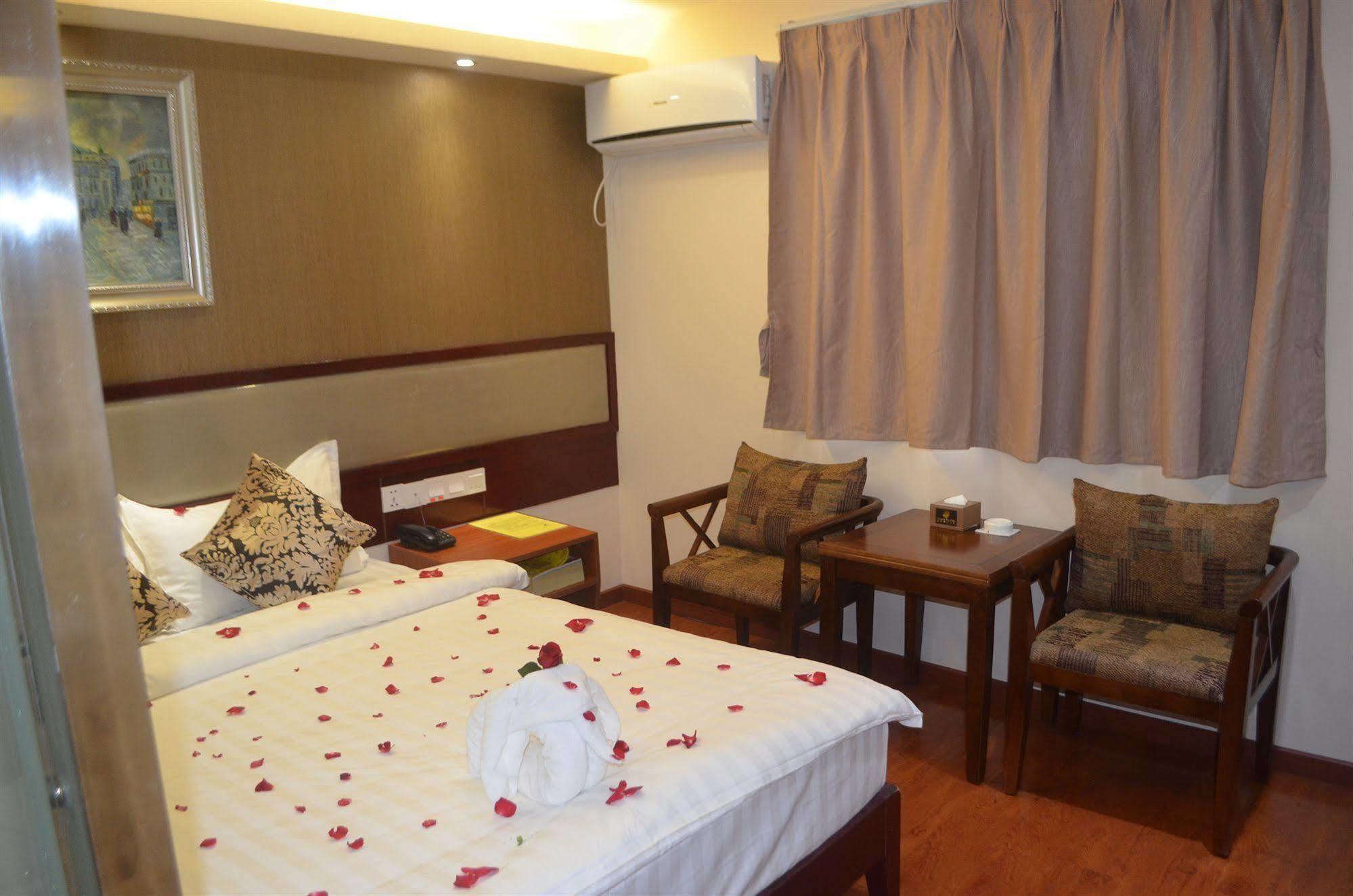 Good Luck Hotel Yangon Ngoại thất bức ảnh