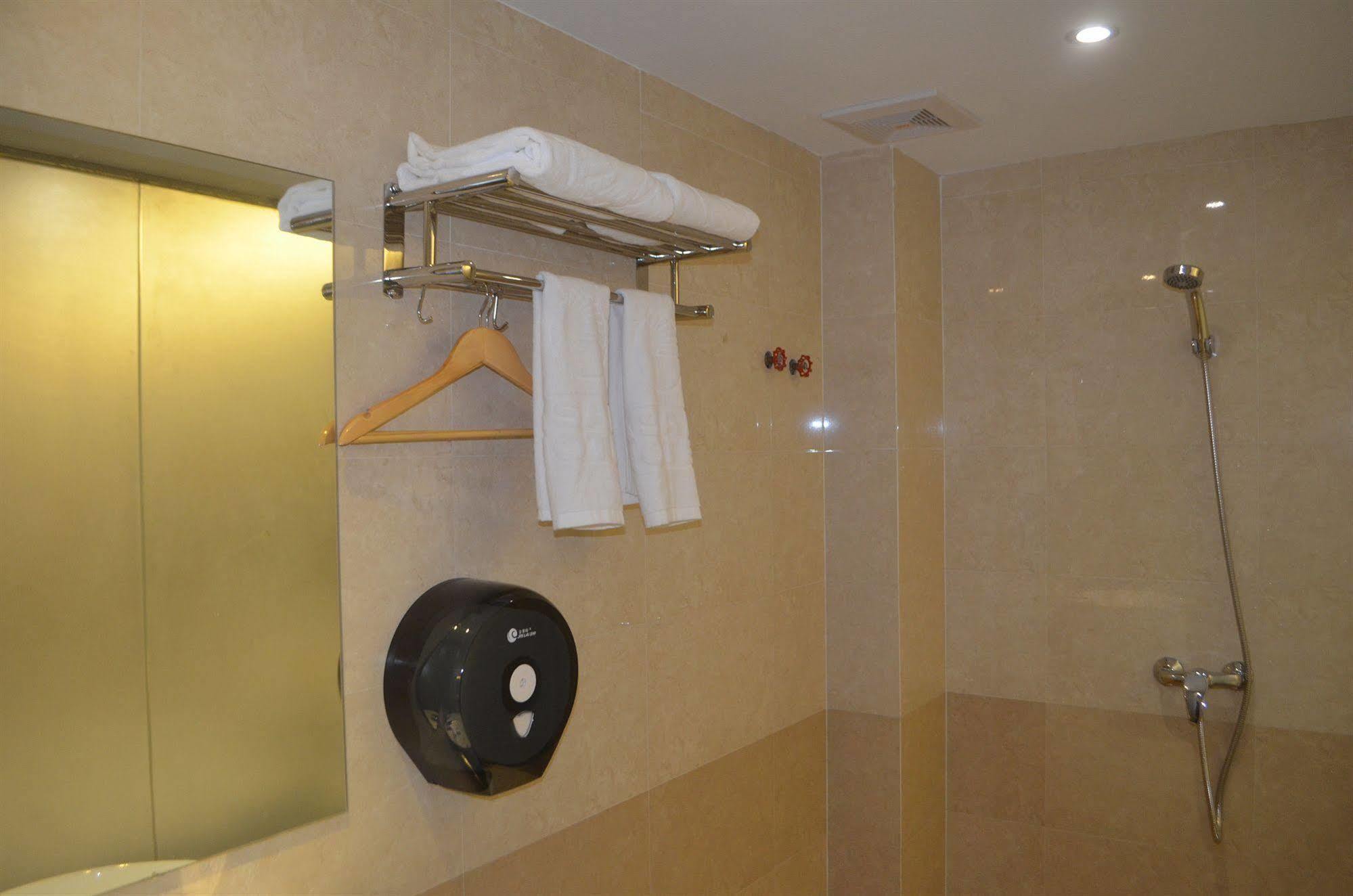 Good Luck Hotel Yangon Ngoại thất bức ảnh