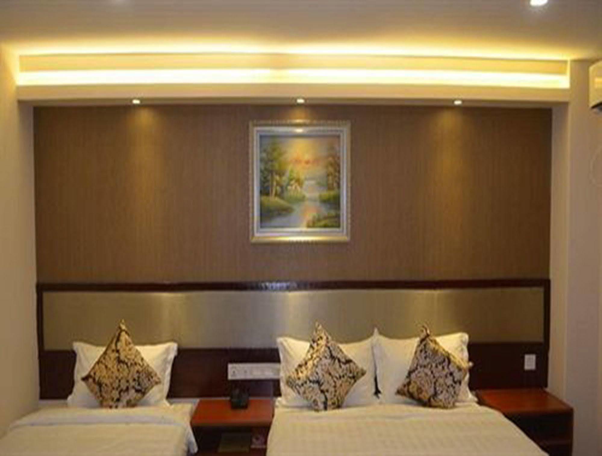 Good Luck Hotel Yangon Ngoại thất bức ảnh