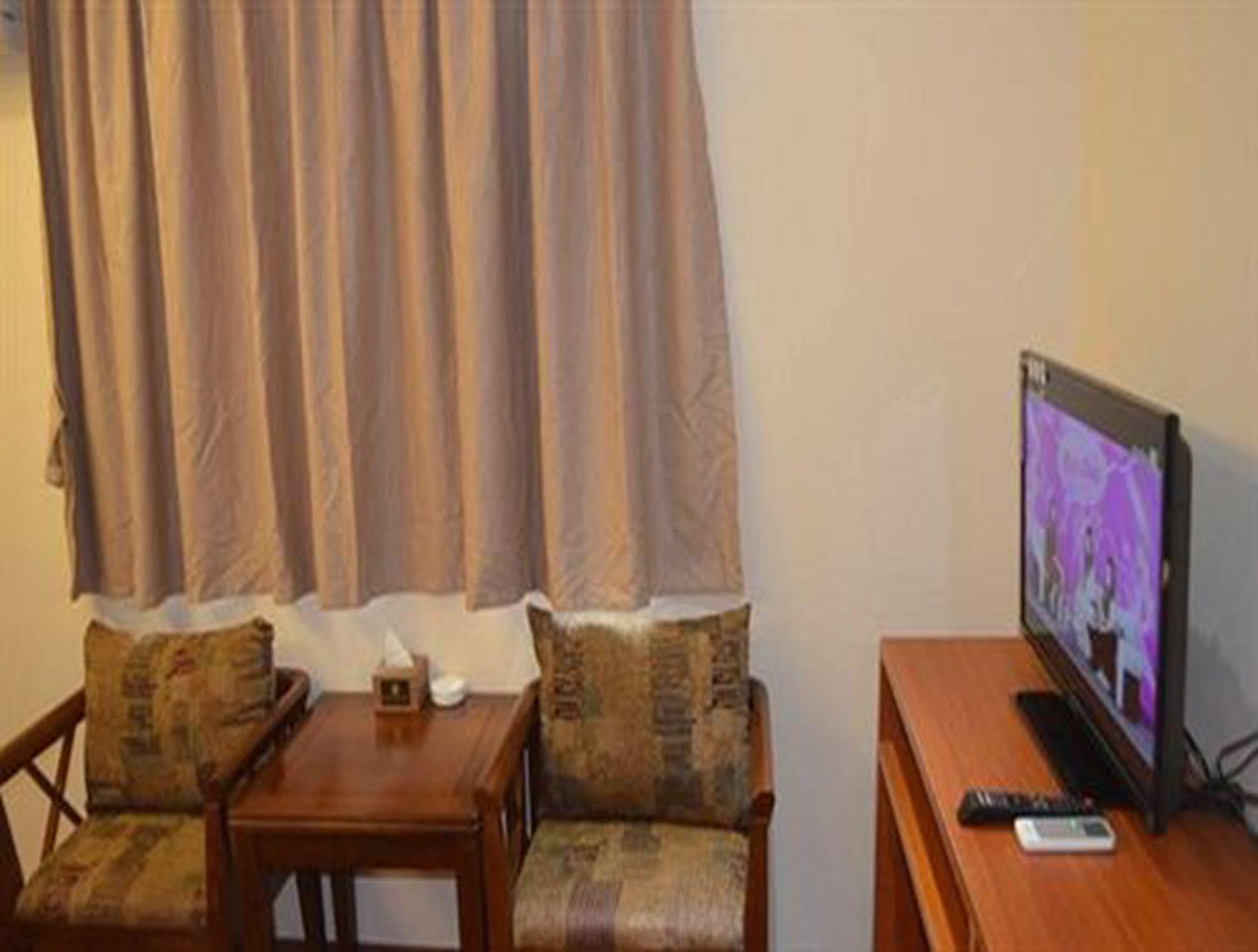 Good Luck Hotel Yangon Ngoại thất bức ảnh